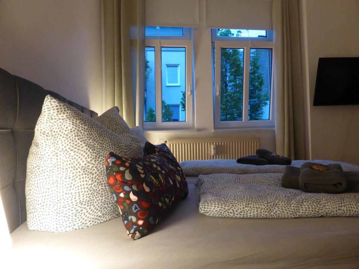 Apartment Napoleon, Naehe Zentrum, 2 Schlafzimmer, Grosser Balkon, Free Wifi ,Parken Jena Exterior photo